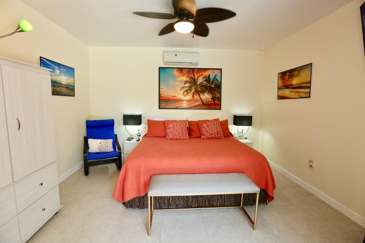 Fantasy Island Inn, Caters To Men Wilton Manors エクステリア 写真